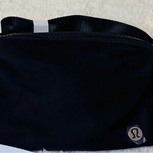 Lululemon Athletica Everywhere Belt Bag 1L (Black)